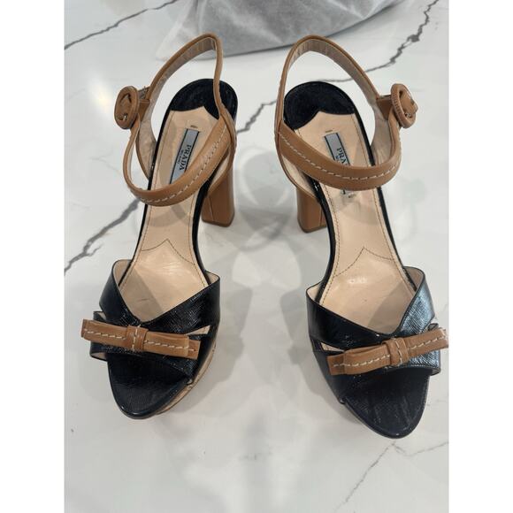 Prada black patent & tan leather bow high block heel Cork platform sandals Sz 40 - Picture 1 of 10